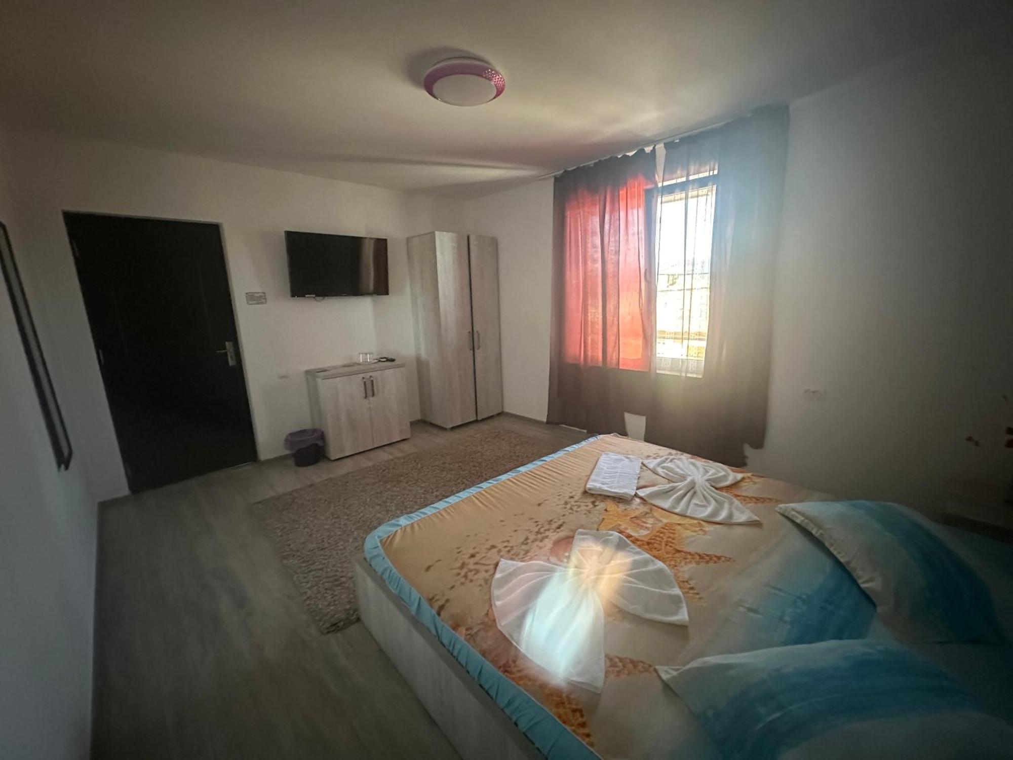 מלון Orşova Casa Clau מראה חיצוני תמונה