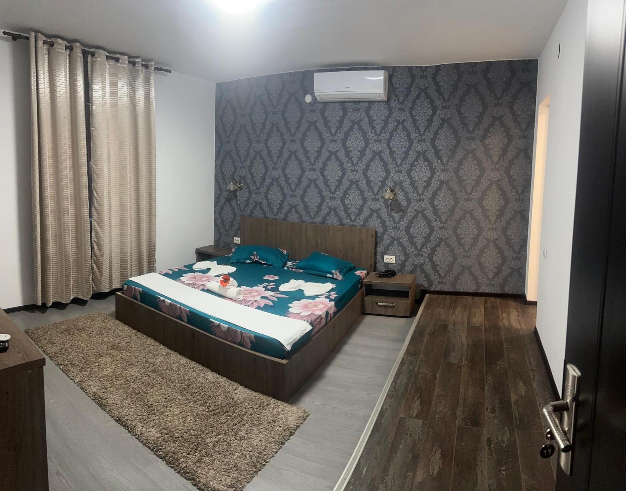 מלון Orşova Casa Clau מראה חיצוני תמונה